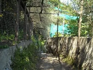イル リフージョ デル ポエタ 4*